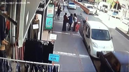 Kadınların Saç Saça Kavgası Kamerada