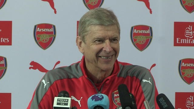 Wenger repeatedly asked about Arsenal future