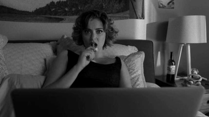 Rachel Bloom dans Crazy Ex-girlfriend