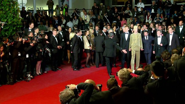 Ator britânico John Hurt morre aos 77 anos