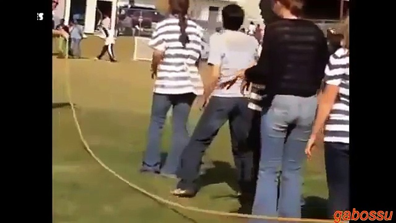 Как люди падают!! Смеялся до слёз!