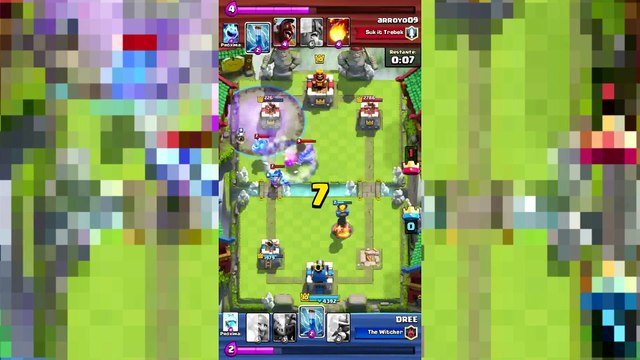 CLASH ROYALE | FUNNY MOMENTS | TENTE NÃO RIR ~ MOMENTOS ENGRAÇADOS