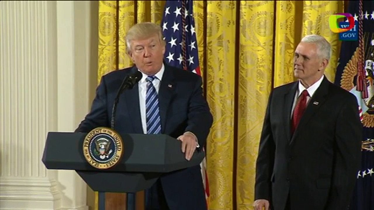 LADO OBSCURO Trump aprovará construção de muro na fronteira com México