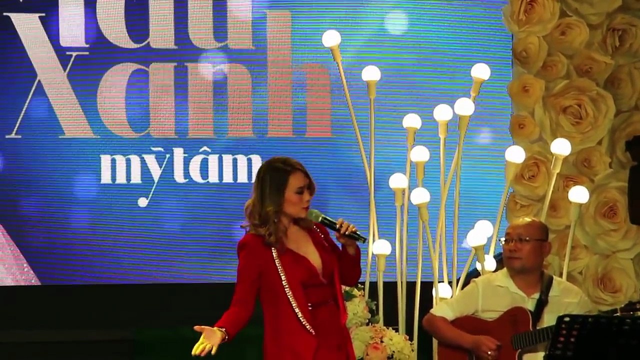 Mỹ Tâm - ANH THÌ KHÔNG @LS Ra Mắt DVD 'Ô Cửa Màu Xanh' 14/01/17