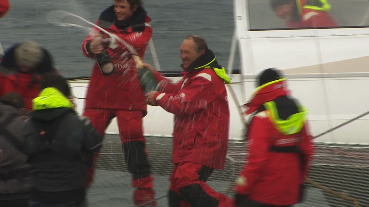 Trophée Jules Verne: Joyon boucle son tour du monde en 40 jours