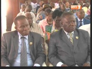 Sécurité/  Le Ministre Paul Koffi Koffi à Agboville sur le lieu des attaques des positions des FRCI