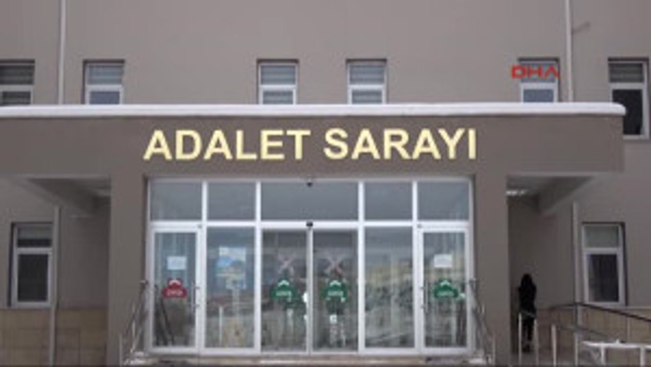 Sivas 'Fetö Bağlantınız Var' Diyerek Dolandırdı