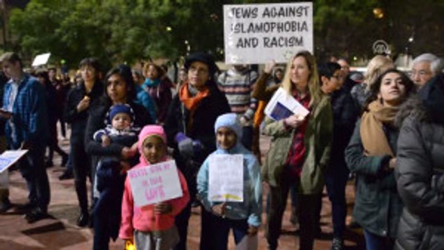 ABD Ile Meksika Sınırında Yapılacak Duvar ve Göçmen Yasağı Protesto Edildi - Los Angeles