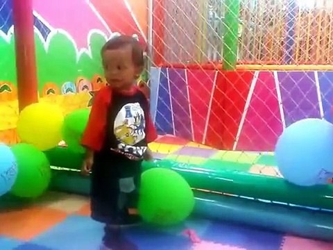NUSA NARENDRA SOMANTRI; Bermain Bersama Sewa Tempat Mainan, Mandi Balon - Bola