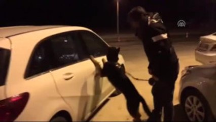 Izmir'de Uyuşturucu Operasyonu