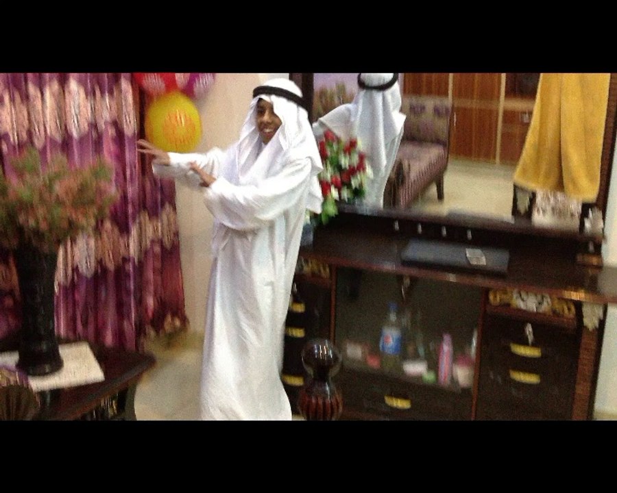 Arabic dance on yallah habibi