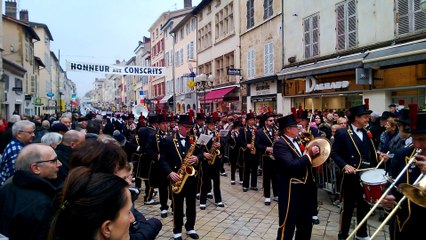 Les Gueules sèches de Limoges, rue Nationale, à Villefranche