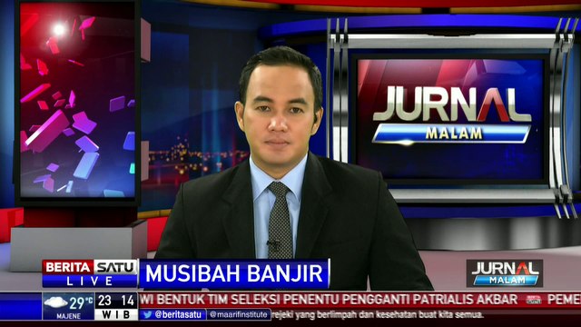 Banjir di Manado Berangsur Surut, Warga Bersihkan Lumpur