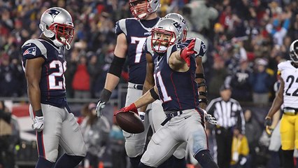 Tom Brady finds Julian Edelman in the end zone for 10-yard TD