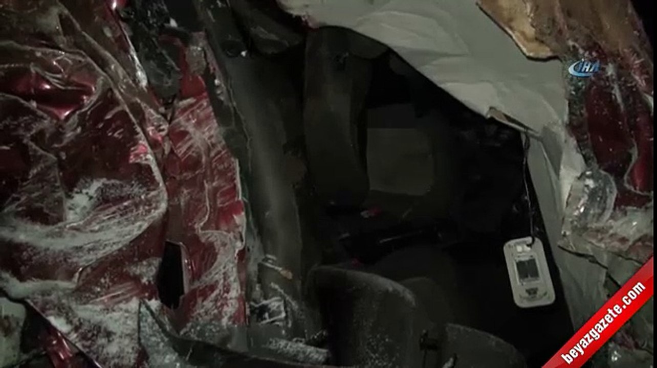 Düğün yolunda feci kaza: 4 ölü