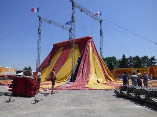Chalon : le cirque Pinder est arrive en...