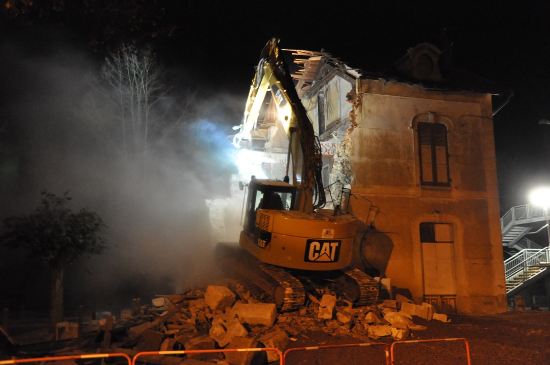 Demolition de la gare en...