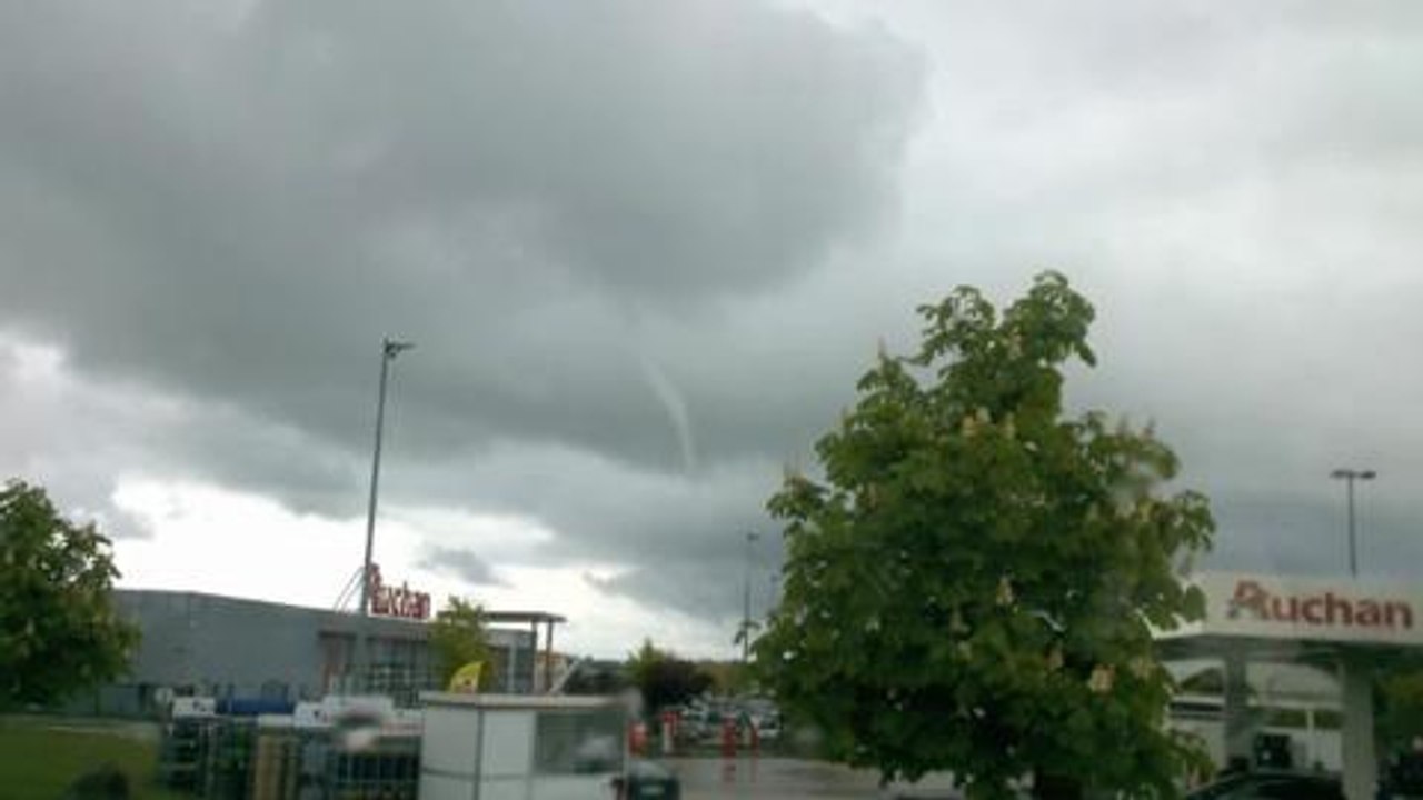 Video : Une mini-tornade en...