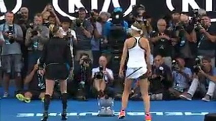 La danse de la victoire originale de Safarova et Mattek-Sands
