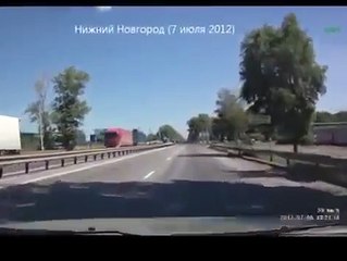 МАЗ снес РЕНО с перекрестка  Вот так зрелище!!