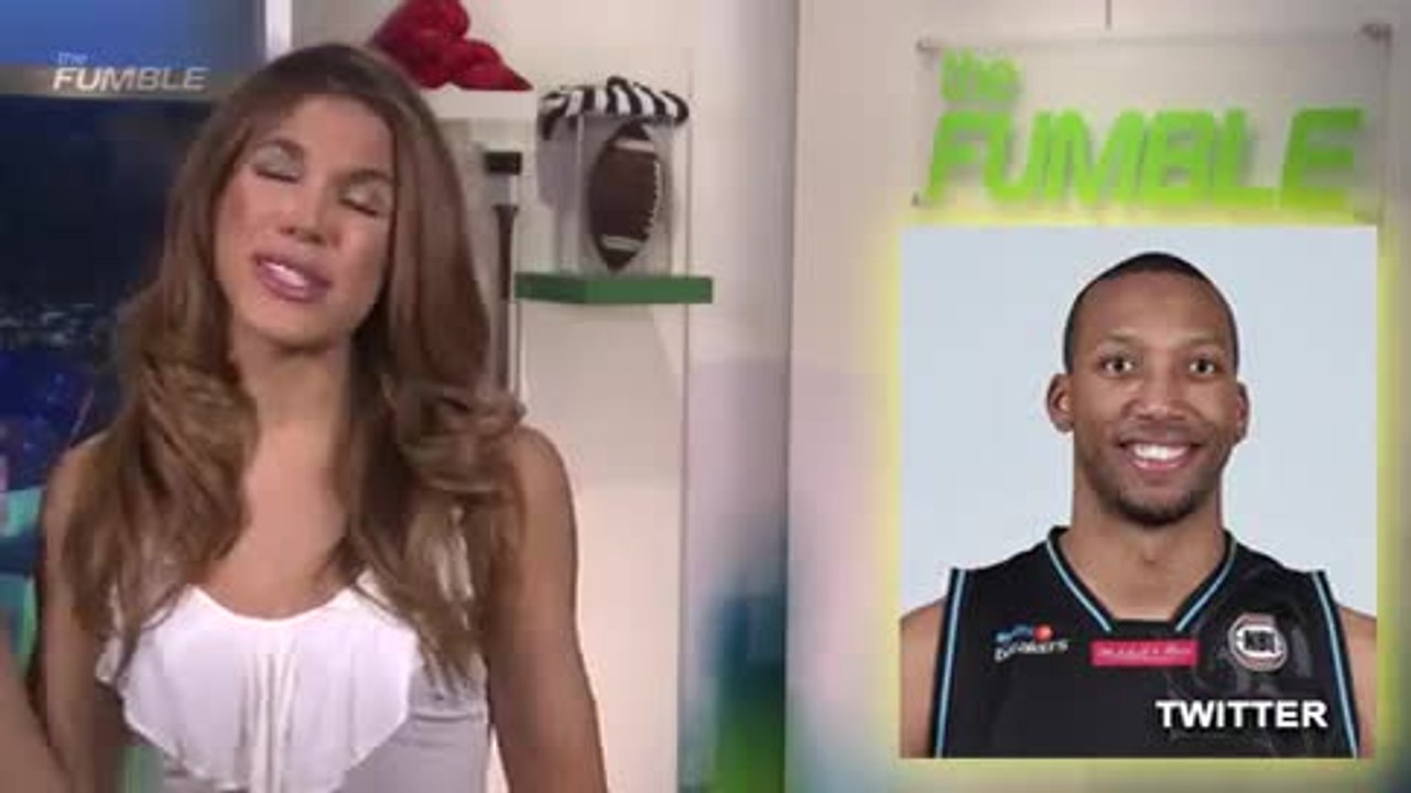 Akil Mitchell's Entire Eye POPS OUT of the Socket During Basketball Game (WARNING: Graphic Imagery)