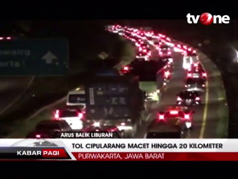 Arus Balik Liburan Macet di Tol Cipularang Hingga 20 KM