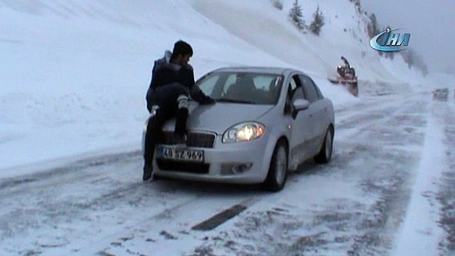 Konya- Antalya yolunda tipi ulaşımı aksatıyor