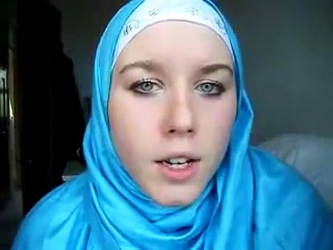 Britain British Girl Converts To Islam