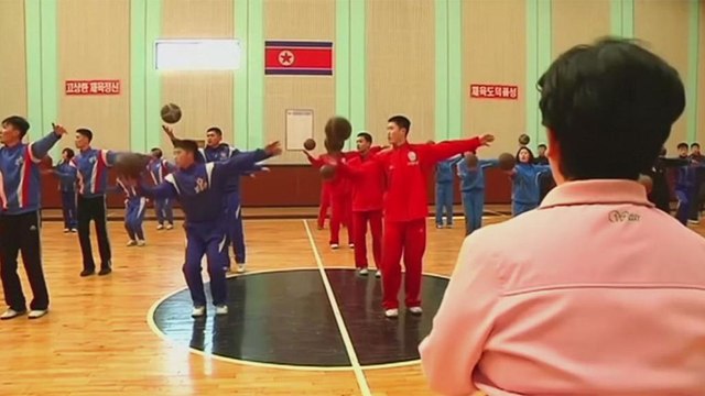 N.Korea: basketball players turn to gymnastics to improve suppleness