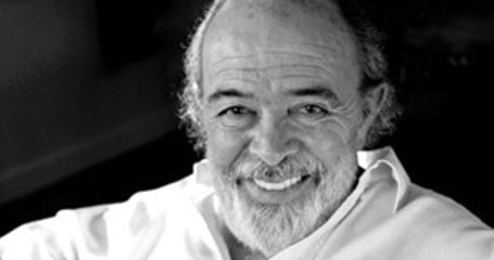 Ünlü Tiyatro Sanatçısı Engin Cezzar Yaşamını Yitirdi