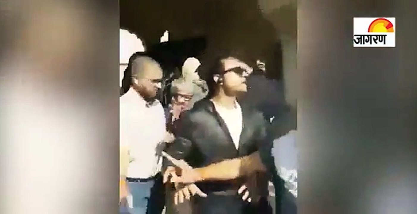 جے پور میں انڈین معروف ڈائریکٹر سنجے لیلا بنسالی پر شرپسندوں کا حملہ یہ حملہ اس وقت کیا گیا جب وہ اپنی نئی فلم پدماوتی ک