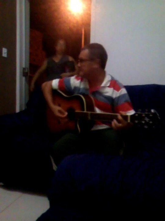 Mulher Bate A Cara Na Porta De Vidro - "Ai Satanás"