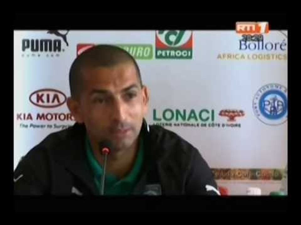 Football/Eléphants: Conference de presse d'après match contre la Gambie