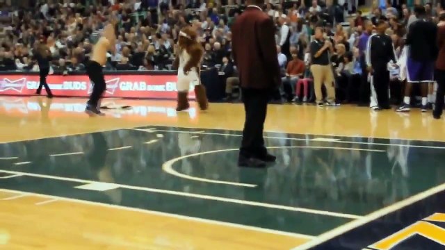 Подборка лучших ПРИКОЛОВ 2013 Самые нелепые приколы видео GmackBi 2012 2013 3