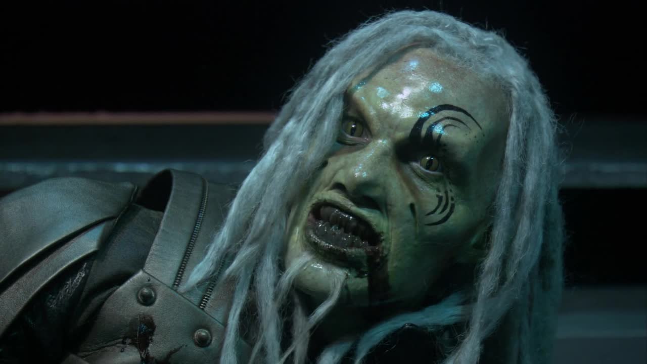 Stargate Atlantis - S 1 E 19 - The Siege (1)