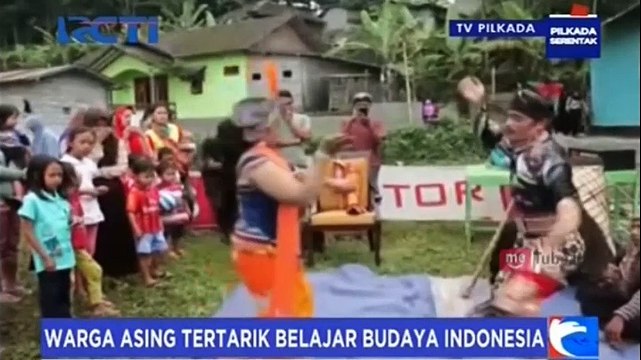 Warga Asing Tertarik Belajar Budaya Indonesia
