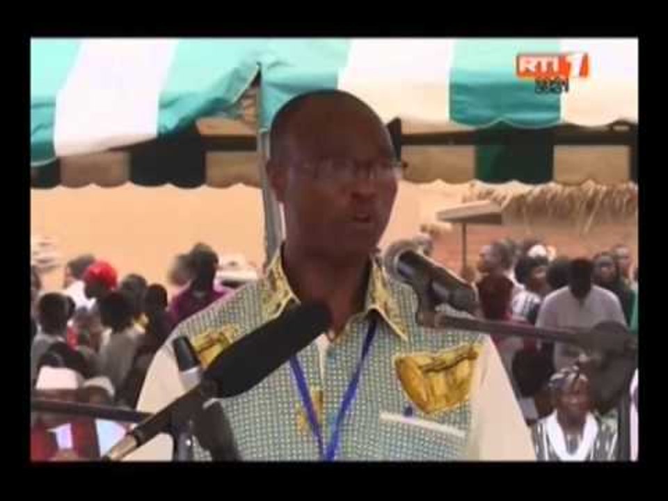 Edition 2013 du Tchologo:Sortie de 111 initiés de la 19ème promotion après 3 mois dans le bois sacré