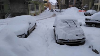 Adıyaman Çelikhan'da Kar Etkisini Sürdürüyor