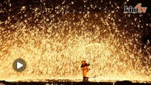 Molten Iron Performance Celebrates Lunar New Year in north China