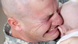 SOLDIERS COMING HOME - Video that made the whole world cry !!