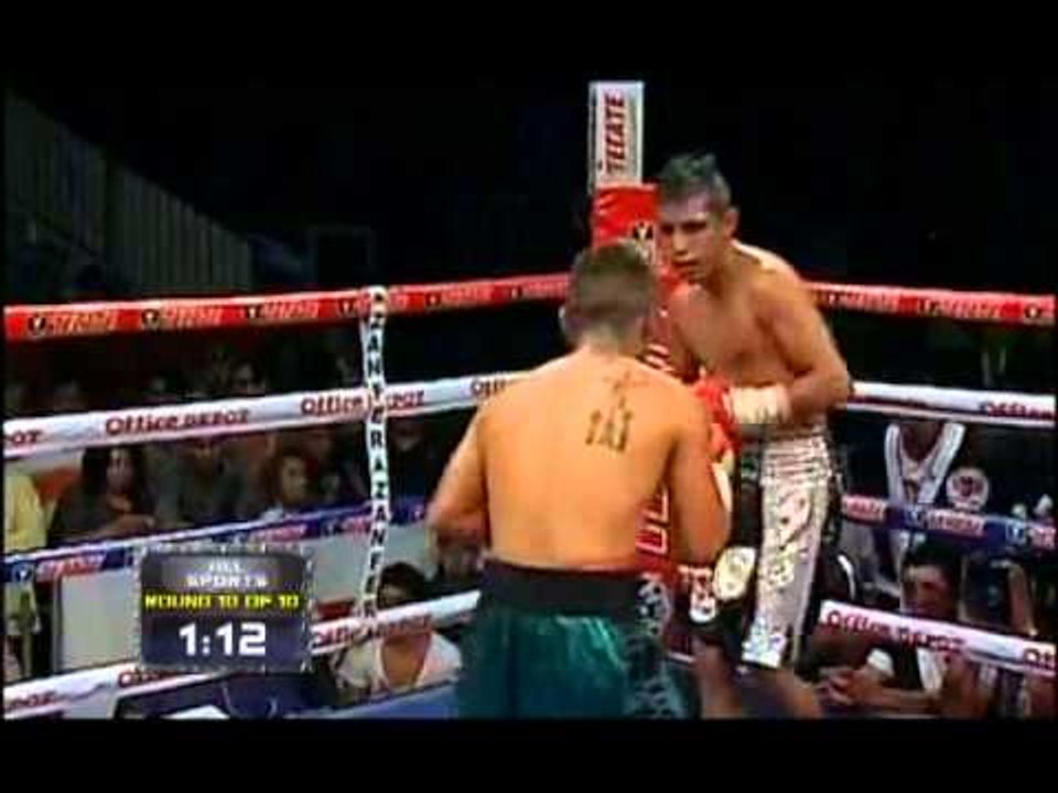 Fuentes destroys fellow Mexican Verde, wins bout in shutout fashion | News TV All Sports