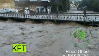 Flood Ghost in Pakistan 2010 Shot 02