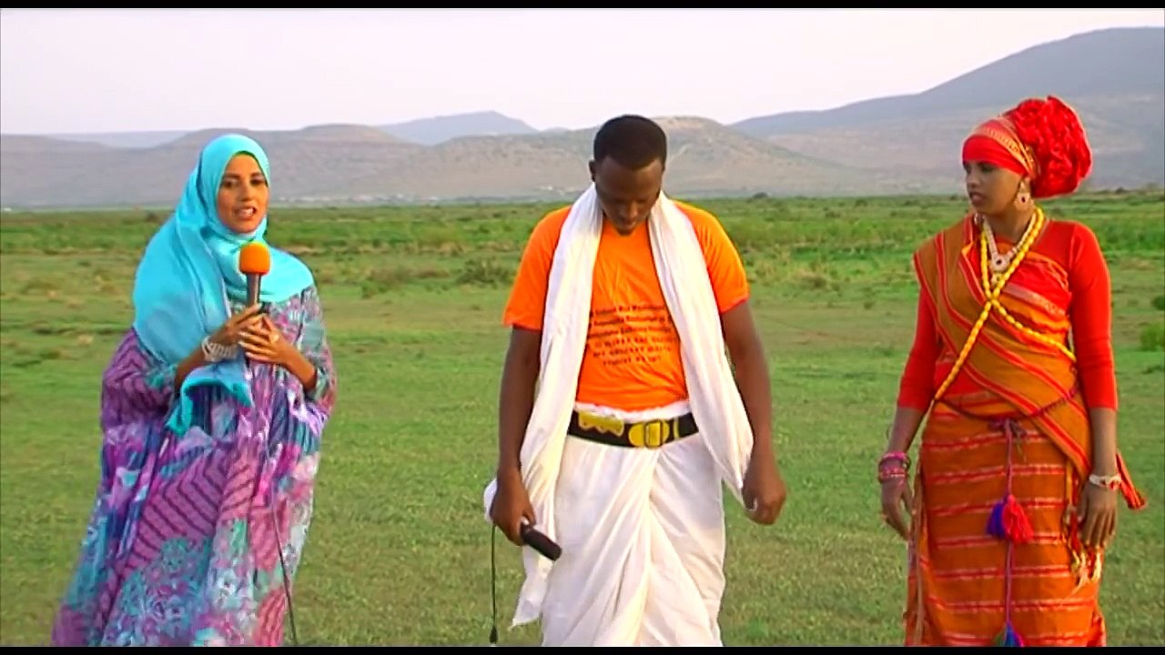 Fanka iyo Suugaanta Ee Cismaan Iyo Khadra - Dhaantoyin Cusub by Waraysi Xiiso Badan