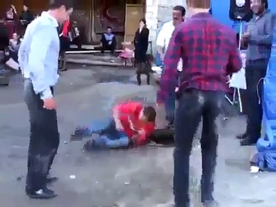Национальный танец со шкурами 360