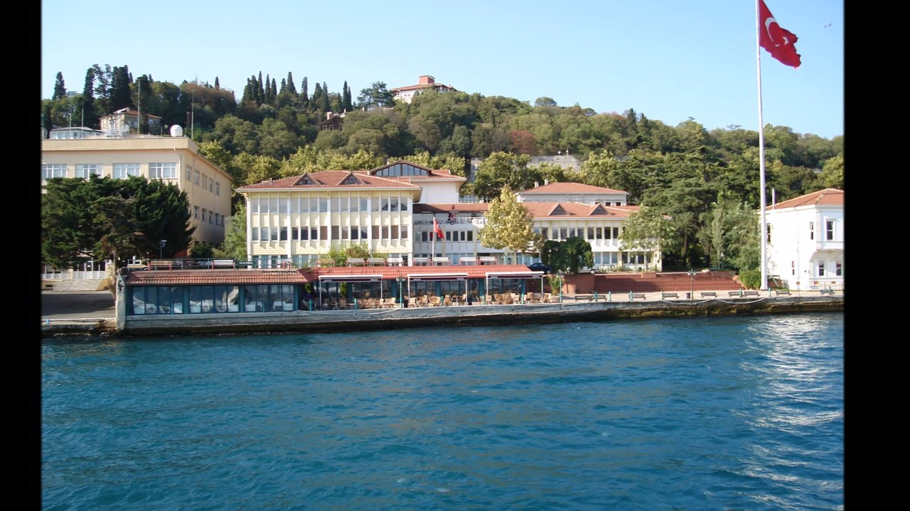 ZEKİ MÜREN YORUMUYLA İSTANBUL  BOĞAZ TURU...