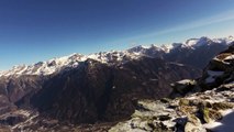 Arrivo in vetta al Pizzo Erra (2416 m) zona sopra Anzonico in Ticino (Svizzera)