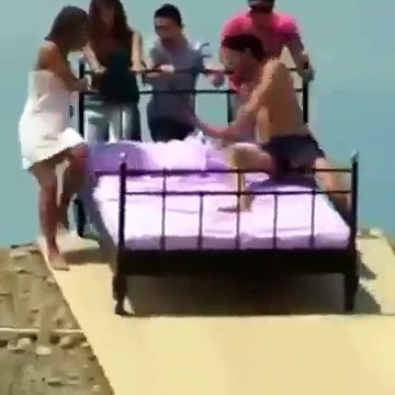 Я бы так поразвлекалась. а вы?