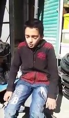 Heart Touching Sing a song by a child