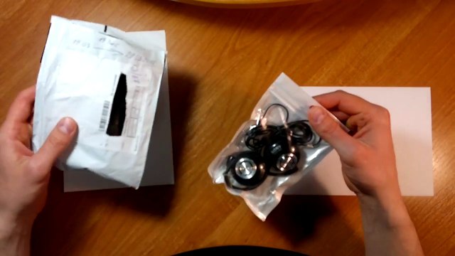 Посылки из Китая AliExpress Наушники СПОРТ $ 1.19