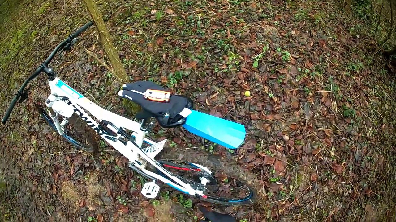 TUTORIEL CENTRER ÉTRIERS DE FREINS VTT